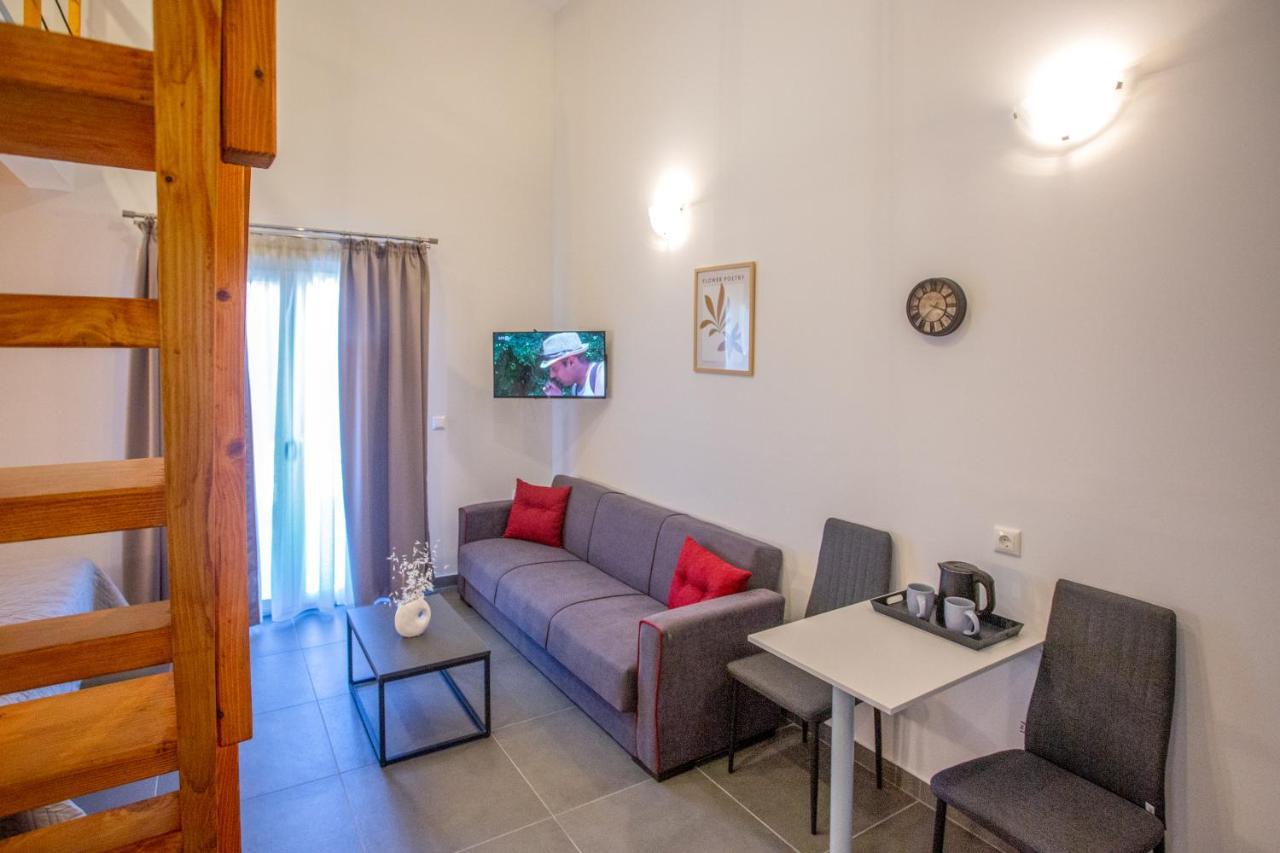 Privileged Villa Néa Péramos Kültér fotó