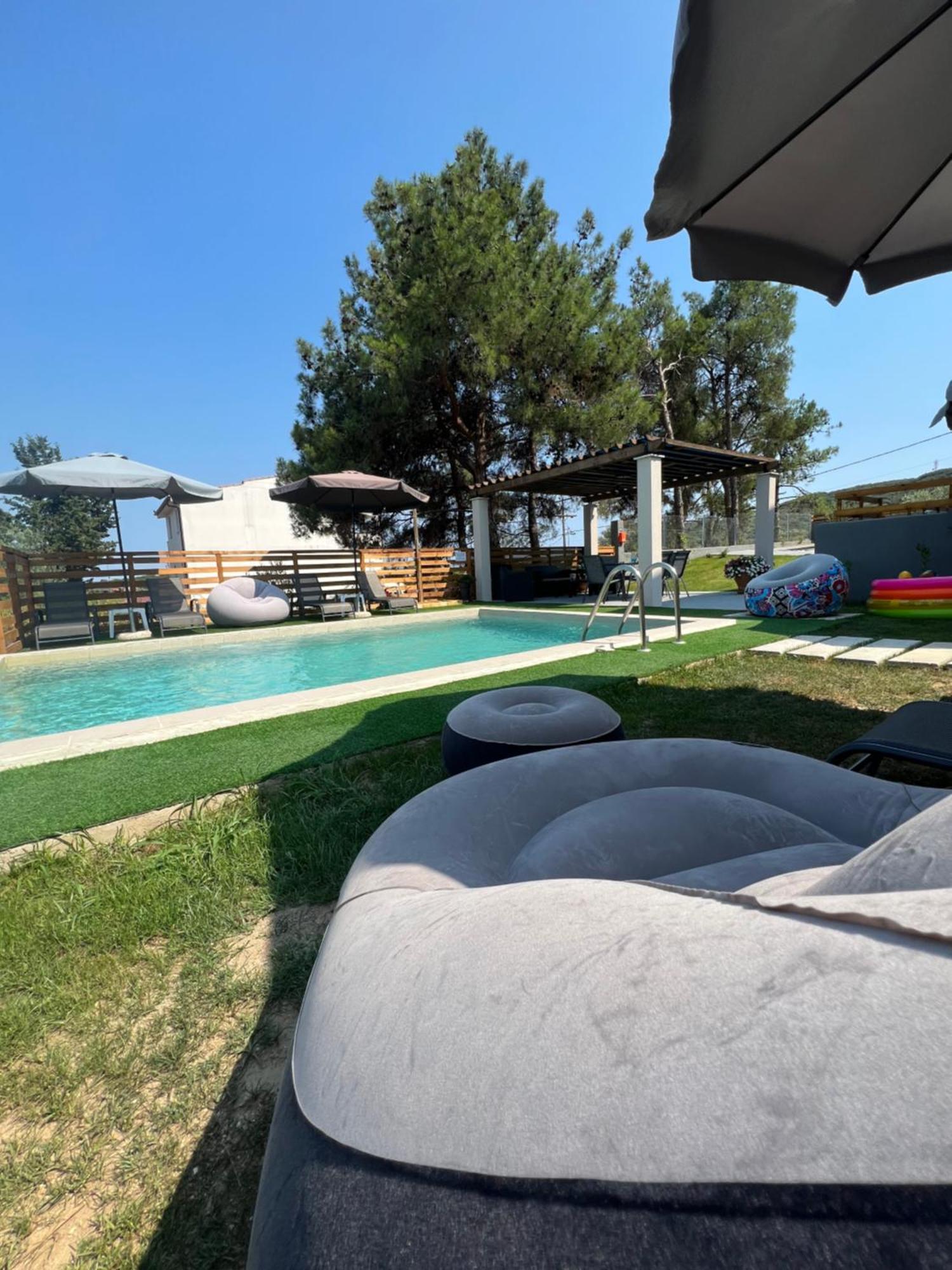 Privileged Villa Néa Péramos Kültér fotó